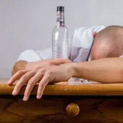 Skutki uboczne detoksu alkoholowego: Jakie zagrożenia mogą wystąpić?