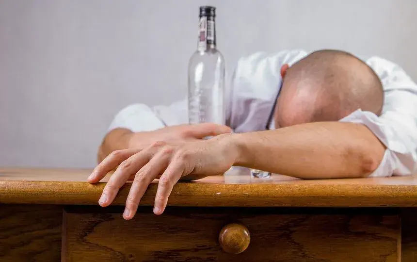 Skutki uboczne detoksu alkoholowego: Jakie zagrożenia mogą wystąpić?