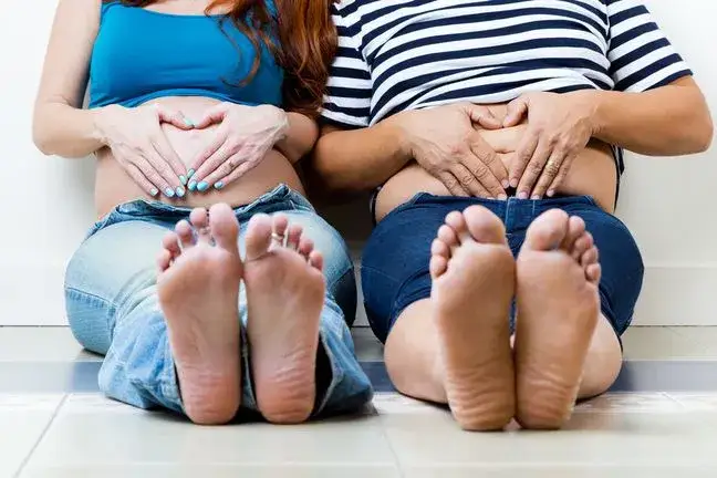 Zdjęcie Jakie są skutki uboczne ciąży? Objawy, które mogą Cię zaskoczyć
